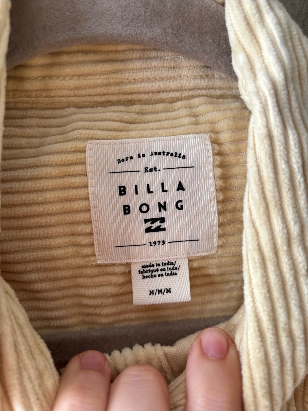 Billabong Butter Yellow Corduroy Button Shirt Women Medium Oversized Skate Soft - Picture 4 of 14